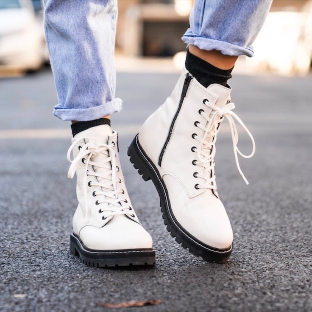 Thursday Boot Company Women's Combat Boots Ecru Size 8.5